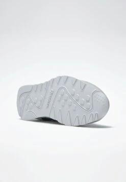 Reebok Classic Classic Nylon Foundation - Trainers - White 14 Reebok Classic Classic Nylon Foundation - Trainers - White -Modern Classic Shoes Store 4db62f4044d849fa867fda52ff7b6fdc