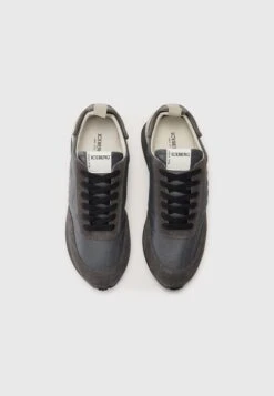 Iceberg LOOP - Trainers - Comb Rock 9 Iceberg LOOP - Trainers - Comb Rock -Modern Classic Shoes Store 51a23b8b74874695a4cd735e5254c464