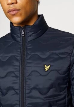 Lyle & Scott Crest Quilted Jacket - Light Jacket - Dark Navy -Modern Classic Shoes Store 5271ac5ef48a4c6c9dc55fc9bb68c11f