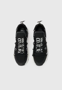 Versace Jeans Couture FONDO DYNAMIC - Trainers - Black/white -Modern Classic Shoes Store 55ea1de781ab405b9abccfadb07a18d5