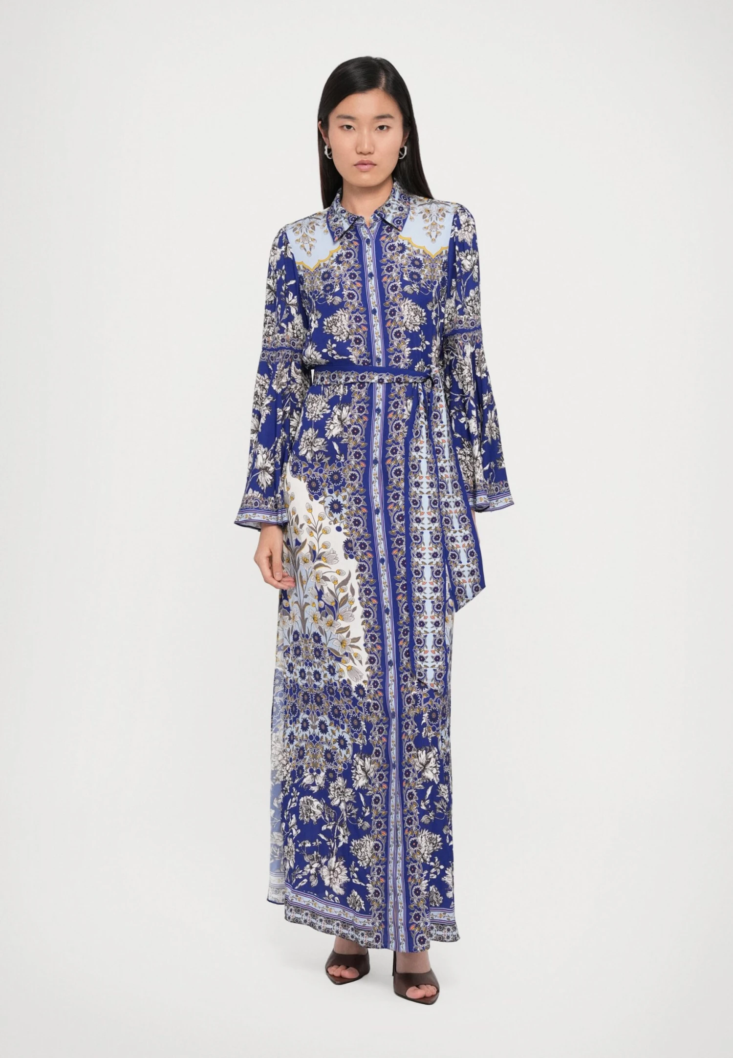 Alice + Olivia CHASSIDY BELL SHIRT DRESS - Shirt Dress - Forevermore 5 Alice + Olivia CHASSIDY BELL SHIRT DRESS - Shirt Dress - Forevermore - Image 5