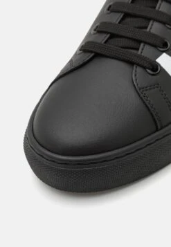 MOSCHINO Trainers - Nero -Modern Classic Shoes Store 5c22833747694f06b46cc6260eb6ec56