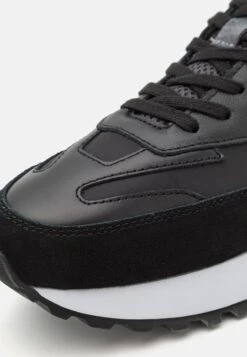 Calvin Klein Top Lace Up- Trainers - Black/White -Modern Classic Shoes Store 5cb06cc469b84ffea64a9f1c0c38f6fc