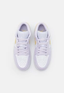 Air Jordan 1- Trainers - Barely Grape/Lemon Wash/White 13 Air Jordan 1- Trainers - Barely Grape/Lemon Wash/White -Modern Classic Shoes Store 5ddf9a4554f747419e2729b785c04d8c