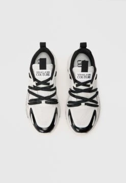 Versace Jeans Couture DYNAMIC - Trainers - White/black -Modern Classic Shoes Store 5e4fd6d7d1cb4912872cfaef859771b2
