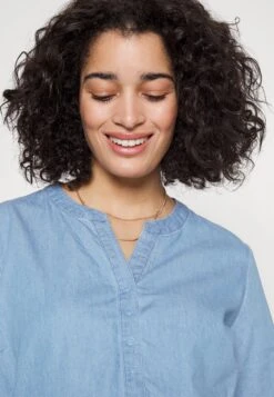 Mamalicious Mlchase Lia L/S Wo Tunic 2F - Denim Dress - Light Blue -Modern Classic Shoes Store 5e780b47f50f4fc39d231c2618317947