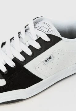 Globe MOJO 2.0 - Skate Shoes - Black/white 15 Globe MOJO 2.0 - Skate Shoes - Black/white -Modern Classic Shoes Store 5e78375a31dd4ab8a85dec9b53135edc