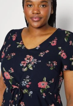 Vero Moda Curve Vmeasy Ss ShortR1 Wvn Ga Cur - Day Dress - Navy Blazer -Modern Classic Shoes Store 644a78add3e14c45b6b6fb2e617375ae