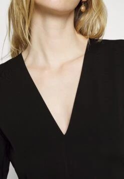 Max Mara Leisure Palo - Day Dress - Nero 13 Max Mara Leisure Palo - Day Dress - Nero -Modern Classic Shoes Store 65bf2afa97554e8ba875445ef8aa0c33