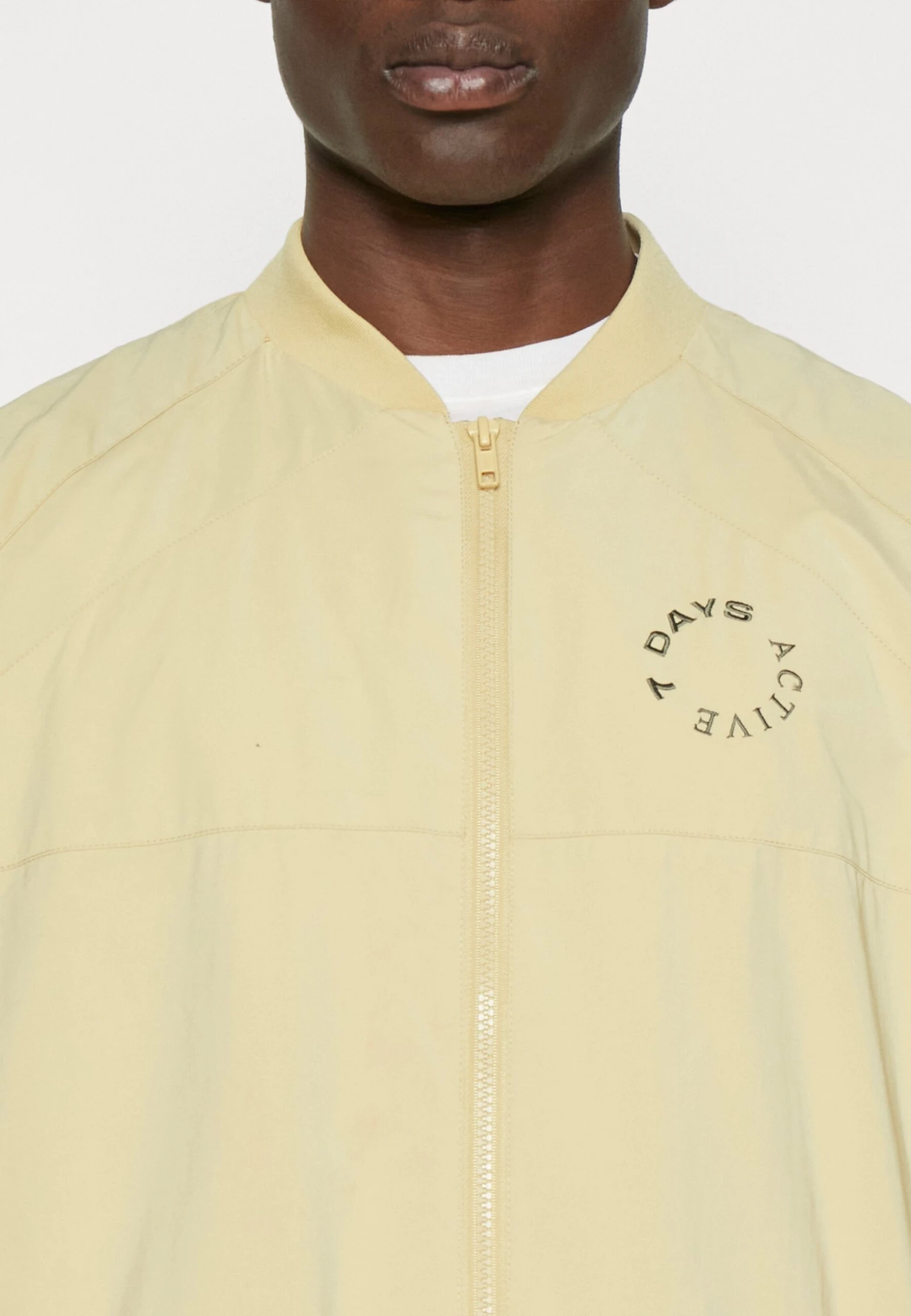 7 Days Active Warm Up Jacket - Bomber Jacket - Mojave Desert 6 7 Days Active Warm Up Jacket - Bomber Jacket - Mojave Desert - Image 6