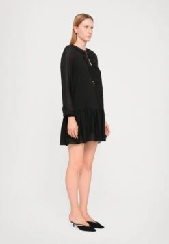 MICHAEL Michael Kors RUFFLE MINI - Day Dress - Black 10 MICHAEL Michael Kors RUFFLE MINI - Day Dress - Black -Modern Classic Shoes Store 691f0a83c24f4bc580442f5eefbe4984
