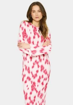 Saint Tropez MUNI - Day Dress - Pink Blurry Big Blooms -Modern Classic Shoes Store 6a0da34f3a644ec0896a3a6b39d39a62