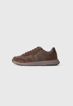 Boss TITANIUM RUNN - Trainers - Dark Brown
