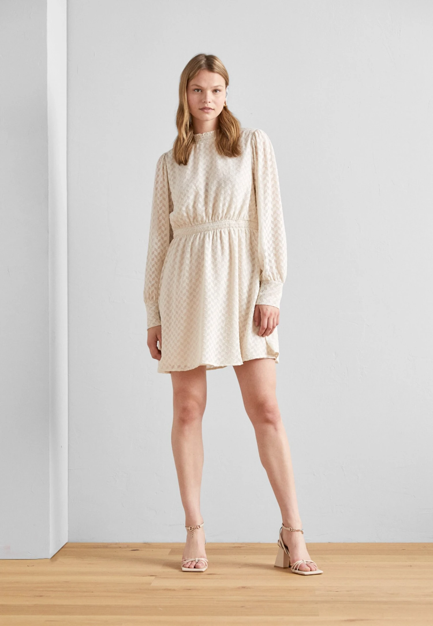 ONLY Onlemmery Highneck Dress - Day Dress - Pumice Stone 2 ONLY Onlemmery Highneck Dress - Day Dress - Pumice Stone - Image 2