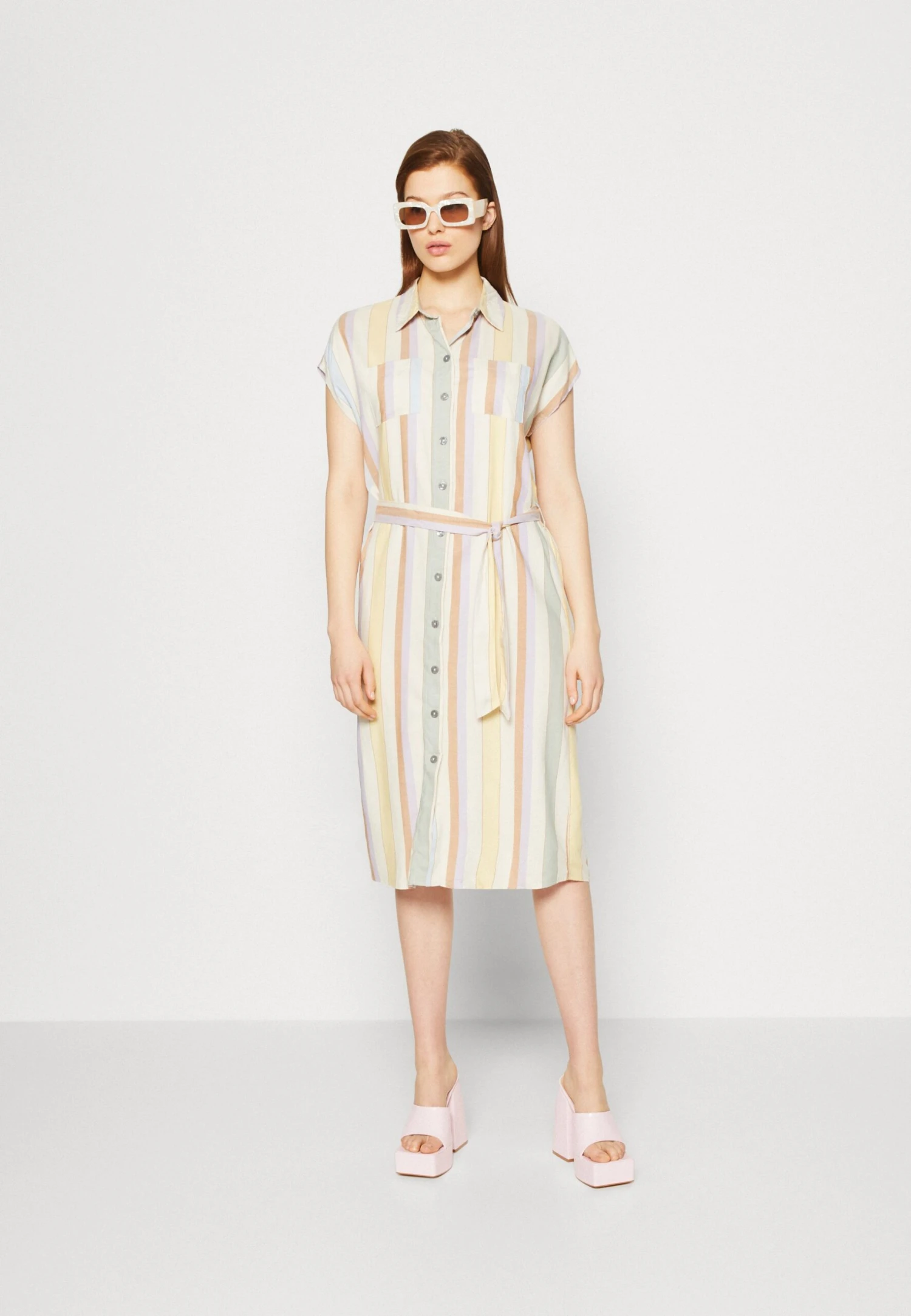 ONLY Tine Hannover- Shirt Dress - Whitecap/Gray/Clear Sky/Purple/Rose/Sundress 2 ONLY Tine Hannover- Shirt Dress - Whitecap/Gray/Clear Sky/Purple/Rose/Sundress - Image 2