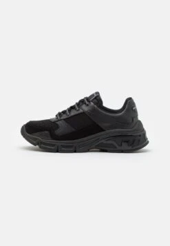 Emporio Armani Trainers - Full Black