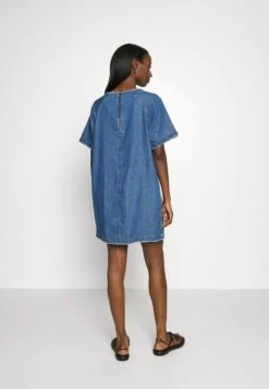 Rag & Bone Featherweight Justine Shirt Dress - Denim Dress - Suki -Modern Classic Shoes Store 7244fcf91c6f4962ad6dee413e70f4e7