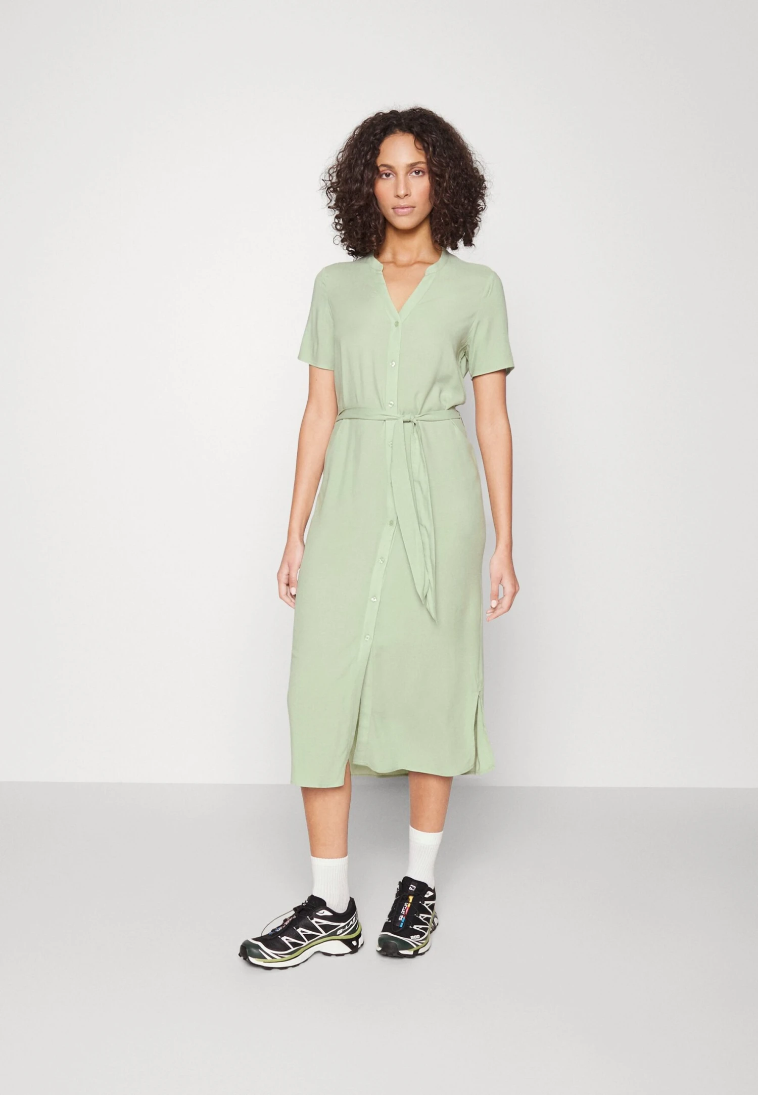 Vero Moda Tall Vmvica Dress - Day Dress - Reseda 1 Vero Moda Tall Vmvica Dress - Day Dress - Reseda