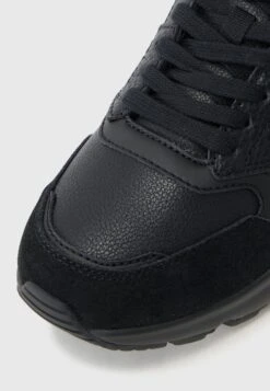 Armani Exchange BRONX - Trainers - Black -Modern Classic Shoes Store 74a7ffa05a004f8989a85ad6558cd1c5