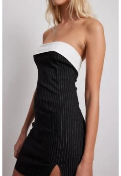NA-KD Pinstriped Bandeau Mini Dress - Cocktail Dress / Party Dress - Black