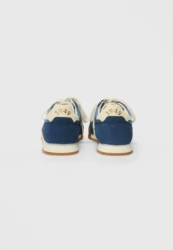 Gant BAYLLE - Trainers - Indigo/marine 10 Gant BAYLLE - Trainers - Indigo/marine -Modern Classic Shoes Store 7700aafb229b49c39ef54b32e60cef61