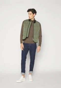 Emporio Armani Waistcoat - Waistcoat - Scarabeo 11 Emporio Armani Waistcoat - Waistcoat - Scarabeo -Modern Classic Shoes Store 77ac5f8fecdd4220a34cd857f9b4022e