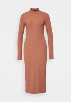 Minimum Ressy - Shift Dress -Modern Classic Shoes Store 77cb3b36b54c4e65ac3b219d018b04d5