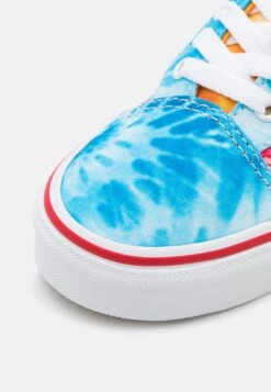Vans Old Skool- Trainers - Multi-Coloured/True White -Modern Classic Shoes Store 78195e523b4544a28a40a2547fc05d50
