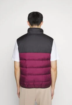 Ellesse Andrio - Waistcoat - Dark Purple 7 Ellesse Andrio - Waistcoat - Dark Purple -Modern Classic Shoes Store 7a71904b4e534b52ae43e3d4f79768d2