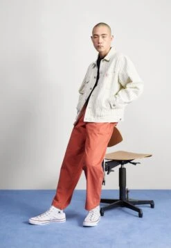 Converse Chuck Taylor All Star Hi - High-Top Trainers - White -Modern Classic Shoes Store 7b4aecd769b34b6ba78141ed10a54147