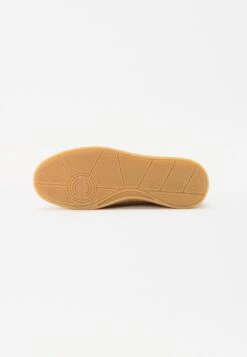 Gant CUZMO - Trainers - Warm Sand 10 Gant CUZMO - Trainers - Warm Sand -Modern Classic Shoes Store 82627797d95b4704a7e2cd2d80e28867