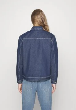 Redefined Rebel Rrjayden- Denim Jacket - Raw Denim 7 Redefined Rebel Rrjayden- Denim Jacket - Raw Denim -Modern Classic Shoes Store 835753a05d5b4d9fa352b821e0e73fe5