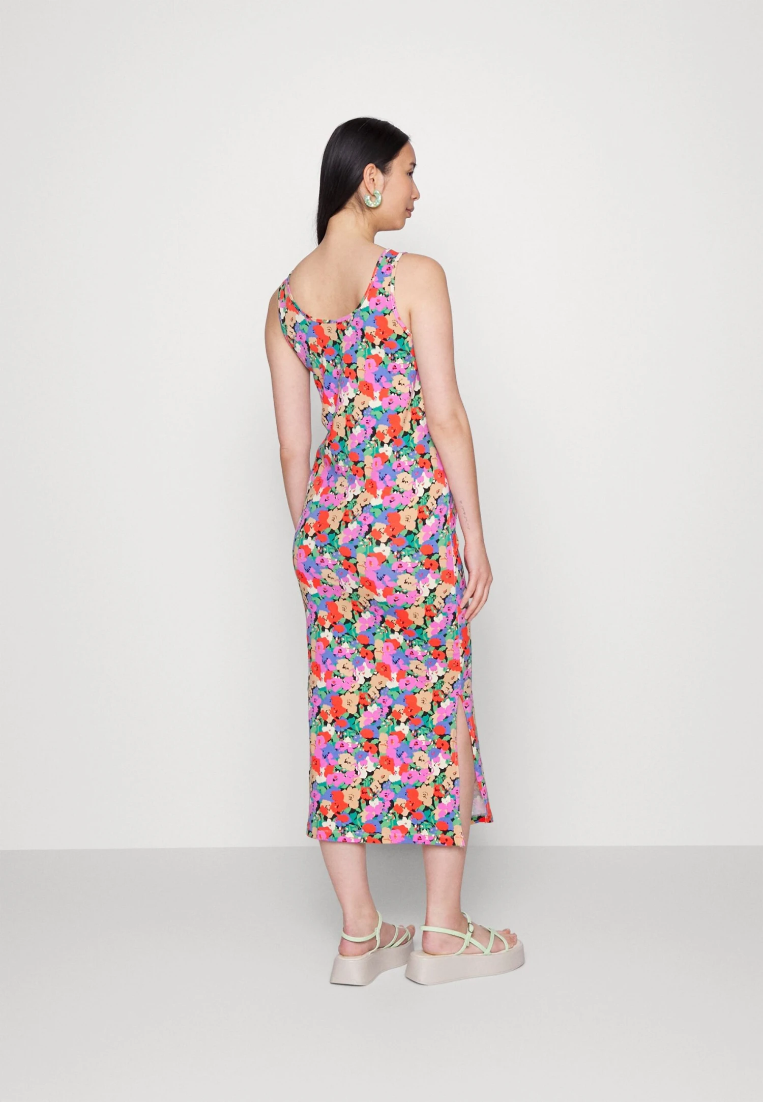 ONLY MATERNITY Olmcarola Slit Dress - Jersey Dress - Fiery Red 3 ONLY MATERNITY Olmcarola Slit Dress - Jersey Dress - Fiery Red - Image 3