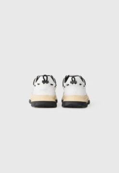 JUST CAVALLI FONDO LIUK - Trainers - White 9 JUST CAVALLI FONDO LIUK - Trainers - White -Modern Classic Shoes Store 864f58e2e1b34ecabf49be5008d7e8a9
