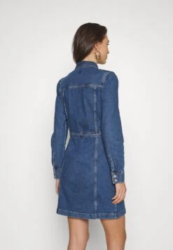 Puff Dress Med Osceola - Denim Dress - Medium Wash -Modern Classic Shoes Store 865803ca063343e795586d4e043653be