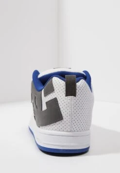 DC SHOES Court Graffik - Skate Shoes - White/Blue/Grey -Modern Classic Shoes Store 86883d3c709946ef901fd47a8bd0553f
