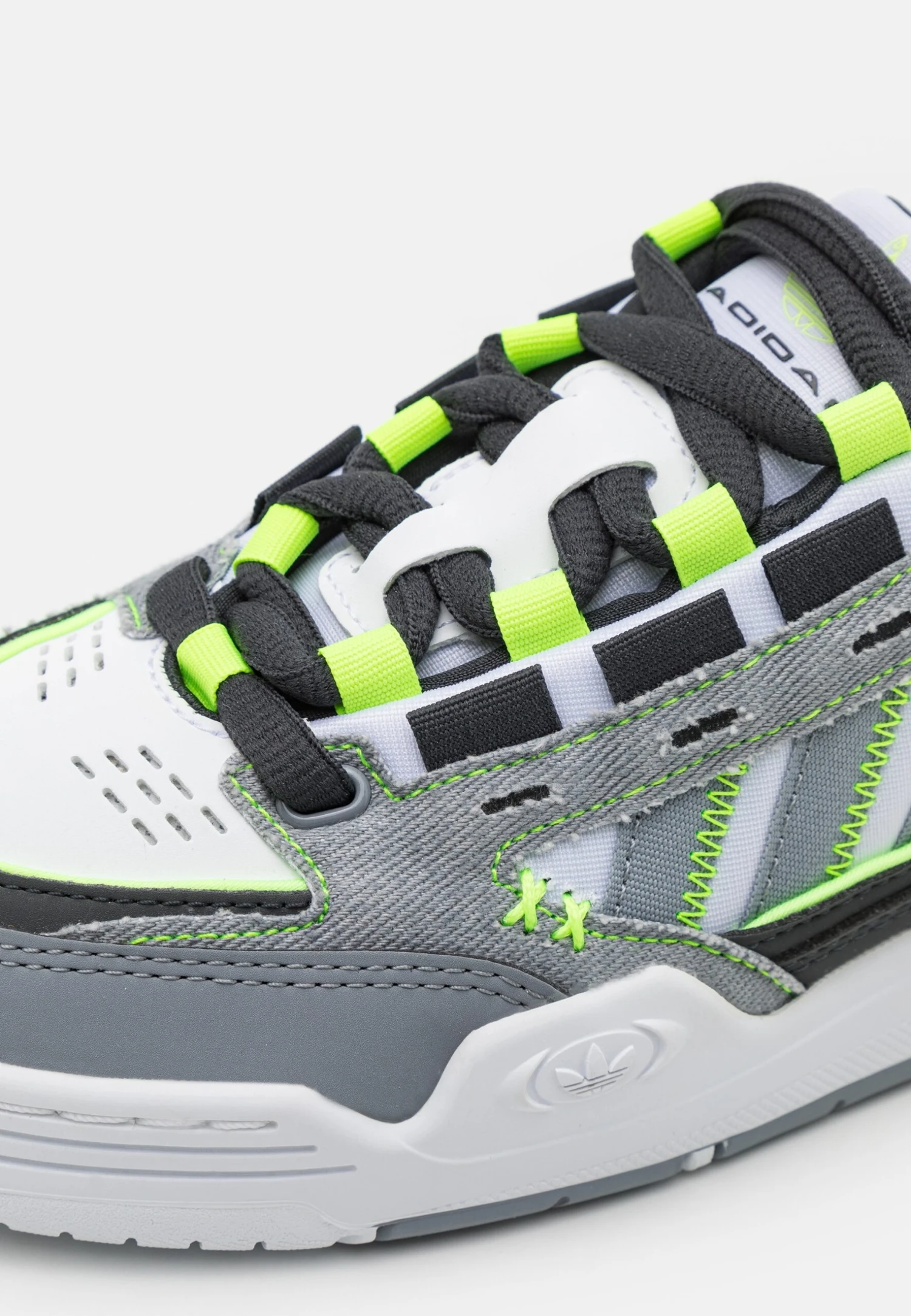 Adidas Originals Adi2000 Unisex - Trainers - Footwear White/Grey/Core Black 6 Adidas Originals Adi2000 Unisex - Trainers - Footwear White/Grey/Core Black - Image 6