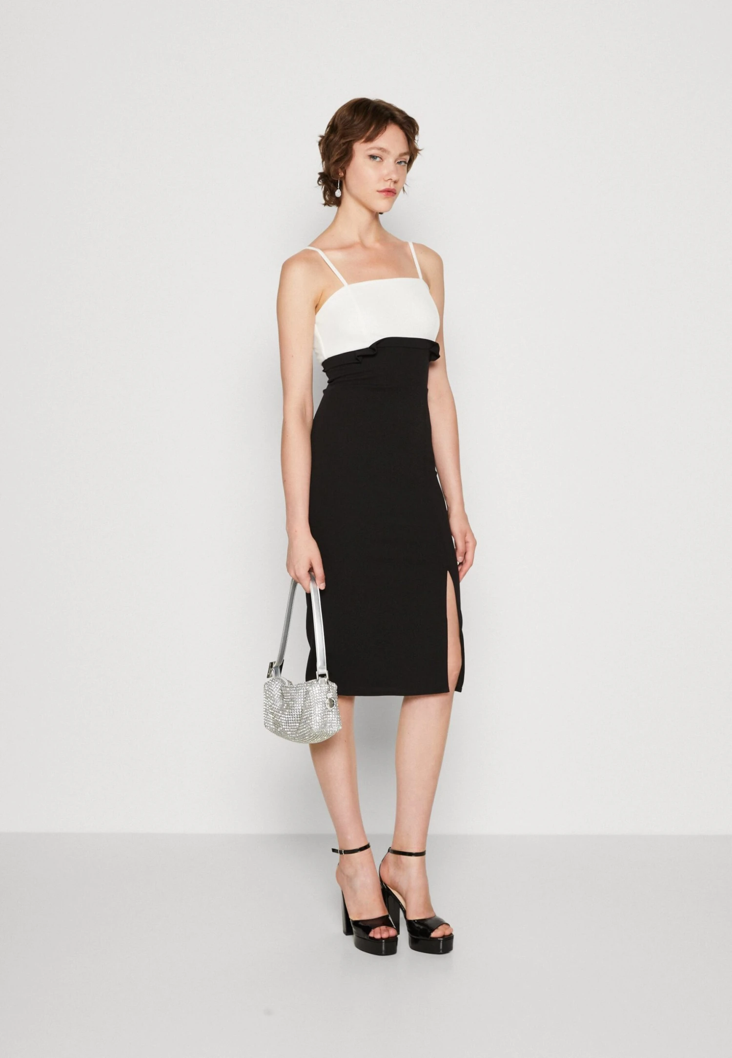 Wal G Janya Contrast Midi - Jersey Dress - Black/White 2 Wal G Janya Contrast Midi - Jersey Dress - Black/White - Image 2