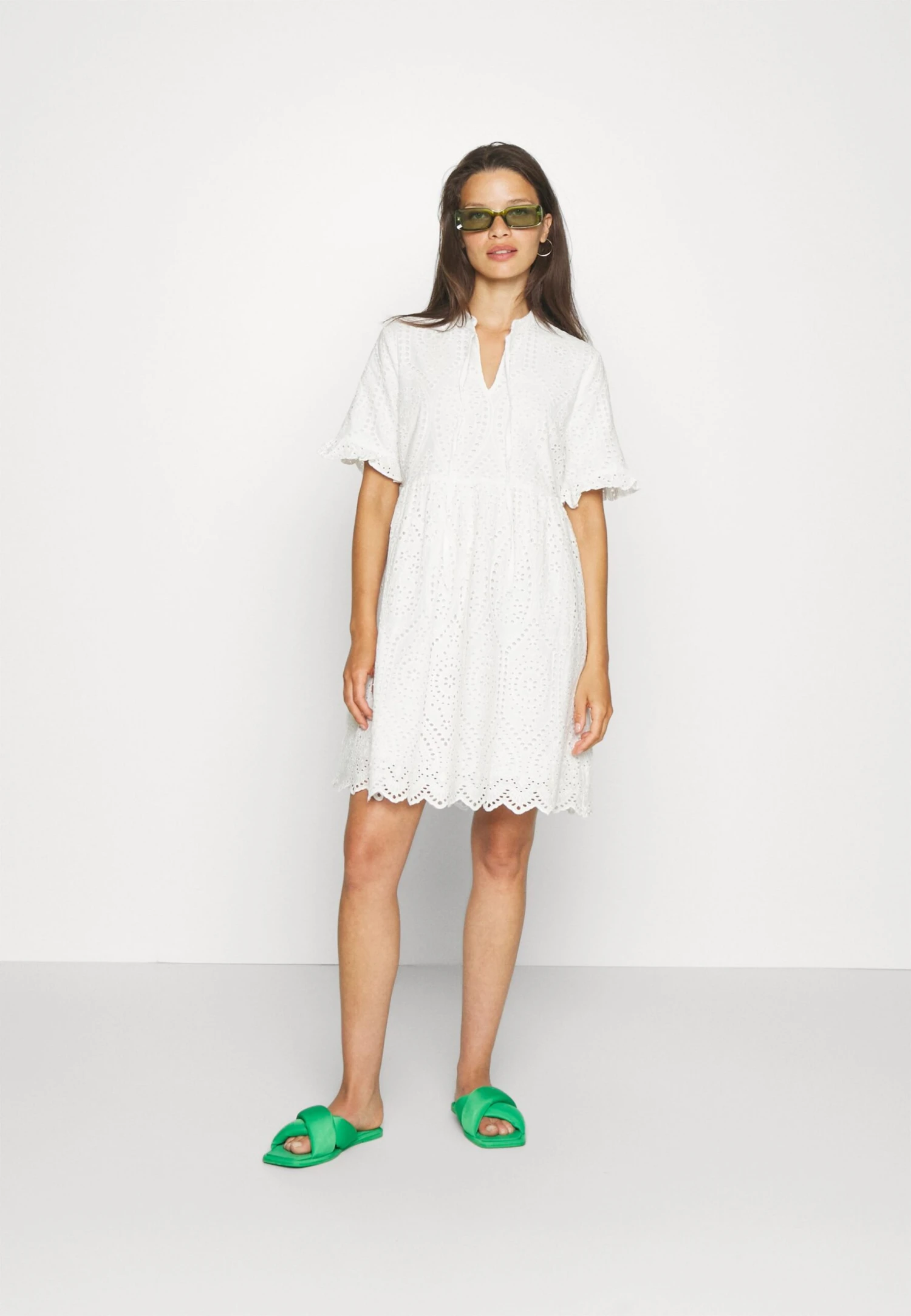 Yasholi Short Dress - Day Dress 2 Yasholi Short Dress - Day Dress - Image 2