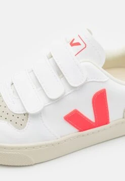 Veja Small Unisex - Trainers - White/Rose-Fluo -Modern Classic Shoes Store 8966bd7852384978b53ccbf08dbed54b