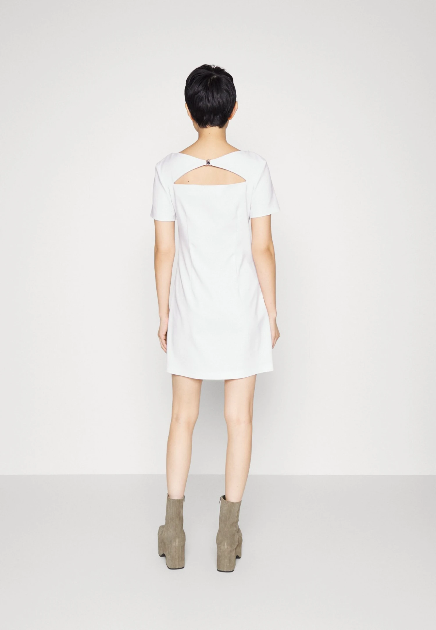 Patrizia Pepe Abito Dress - Day Dress - Lilac Gray 3 Patrizia Pepe Abito Dress - Day Dress - Lilac Gray - Image 3