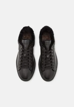 Bogner Cleveland- Trainers - Black 9 Bogner Cleveland- Trainers - Black -Modern Classic Shoes Store 8d072a5841f6448bb46cdf8d7dcde78c