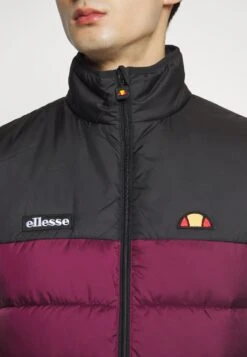Ellesse Andrio - Waistcoat - Dark Purple 9 Ellesse Andrio - Waistcoat - Dark Purple -Modern Classic Shoes Store 8f96893bf24e4f1283482a8b1440253d