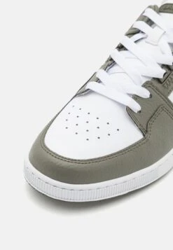 Lacoste Court Cage- Trainers - White/Khaki 11 Lacoste Court Cage- Trainers - White/Khaki -Modern Classic Shoes Store 90653efb95c24221be6b8b6377a5e5a8