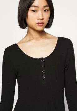 Pieces Petite Pckitti Dress - Jumper Dress -Modern Classic Shoes Store 917adaa181a746c8bf9588fd3e531768