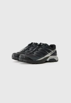 XT PATHWAY GTX UNISEX - Trainers - Black/silver-coloured -Modern Classic Shoes Store 928de066ac4948b288ecb5f30ef0123c