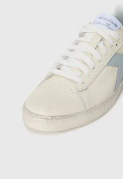 Diadora GAME WAXED UNISEX - Trainers - White -Modern Classic Shoes Store 93fea38458c647c88e3aae967c53c505