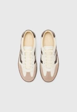 Gant CUZIMA - Trainers - Off White/brown 13 Gant CUZIMA - Trainers - Off White/brown -Modern Classic Shoes Store 941aefd72c1e4ecba7b96833c4d04a89
