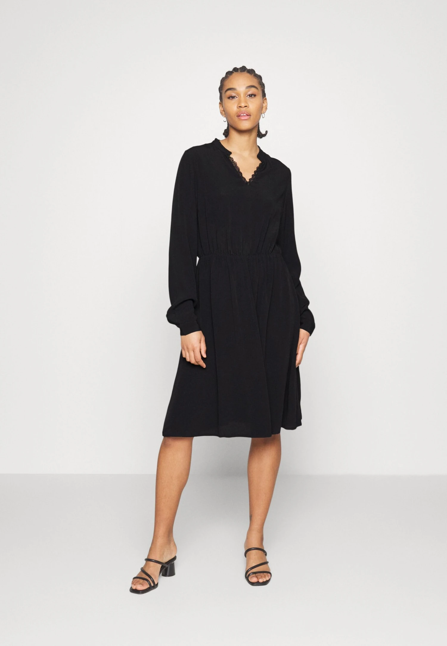 Yasjuliatta L/S Lace Dress - Day Dress 2 Yasjuliatta L/S Lace Dress - Day Dress - Image 2