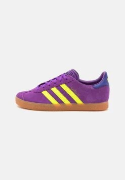 Adidas Originals GAZELLE KIDS - Trainers - Semi Court Green Solar Green Bluebird -Modern Classic Shoes Store 954f998ebcac4adab09b62c32e0b5d18